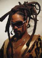 Rastafari und Taek-Won-Do-Fan: Afu-Ra rappt für den Ostasinn. Foto: VA