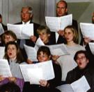 Chor und Solisten von St. Emmeram interpretieren die Missa solemnis von Mozart.	 Foto: Veranstalter