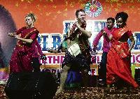Ist auch was für Nicht-Inder: Der Bollywood-Tanz.	VA