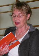 Friederun Reichenstetter liest vor.	Foto: Privat