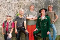 Bayern-Blues und Rock: die »Luky-Zapatta-Band« spielt beim Glockenbachfest. 	Foto: VA