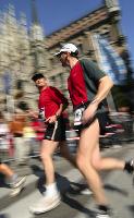 Der Weg ist nicht das Ziel, aber er führt beim München Marathon durch die schönsten Straßen der Stadt. Fotos: VA