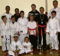 Die Karateschüler aus Berg am Laim waren beim »Little Dragons Turnier« sehr erfolgreich. 	Foto: Verein