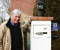 Walter Jecho kämpft als Vorsitzender der Interessensvereinigung »Am Hierlbach« seit Jahrzehnten um die Legalisierung der Schwarzbausiedlung.	 Foto: ak