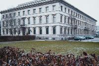 Gemeinsam mit anderen Gebäuden ist die Musikhochschule ein Beispiel für die braune Vergangenheit Münchens. Daneben sollte ein Dokumentationszentrum über die Nazi-Jahre in München entstehen. Doch es fehlen zehn Millionen Euro. Foto: Archiv