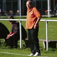 Toni Hoffmann, bis vor wenigen Tagen Trainer des TSV Moosach-Hartmannshofen, hat seinen Job überraschend an den Nagel gehängt. 		    Foto: Vorort
