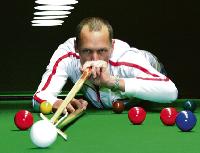 Ohne mentale Stärke geht beim Billard gar nichts: Aschheims Ligaspieler Christian Schrick liebt vor allem die taktische Vielfalt beim Snooker.  Foto: ko