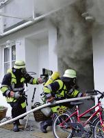 Die Feuerwehr unterwegs zur brennenden Wohnung in der Thalkirchner Straße. 	Foto: Feuerwehr