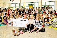 »Dankeschööööööön«, sagte der Klinikclown zu den Spenden der Grundschüler. Foto: hol
