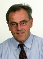 Prof. Dr. Bartl von der Universität München gibt Auskunft über Knochenschwund.	Foto: privat
