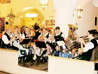 In letzter Zeit spielen die Höhenkirchner Musikanten auch regelmäßig im Hofbräuhaus.  Foto: Privat