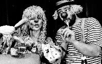 Saukomische Clownerien mit dem »Erby-Theater« gibt es bei der Geburtstagsparty vom »FamilienZentrum Trudering, der GenerationenTreff«.  Foto: Privat