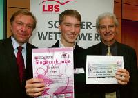 Max von Bülow vom Oskar-von-Miller-Gymnasium wurde für die Erstellung einer Schulkampagne ausgezeichnet. 	Foto: VA