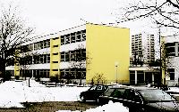 In der Grundschule Kafkastraße gibt Hilmi Ilter seit Oktober alevitischen Religionsunterricht. Foto: aha