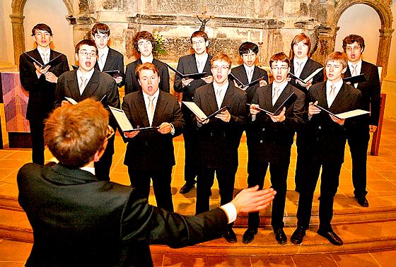 Die diesjährigen Absolventen des Dresdner Kreuzchores singen Ende Juli in der Erlöserkirche. 	Foto: VA