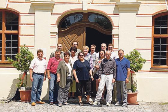 Gemeinderäte und Seminarleitung im ehemaligen Benediktinerkloster Thierhaupten. Foto: Gemeinde