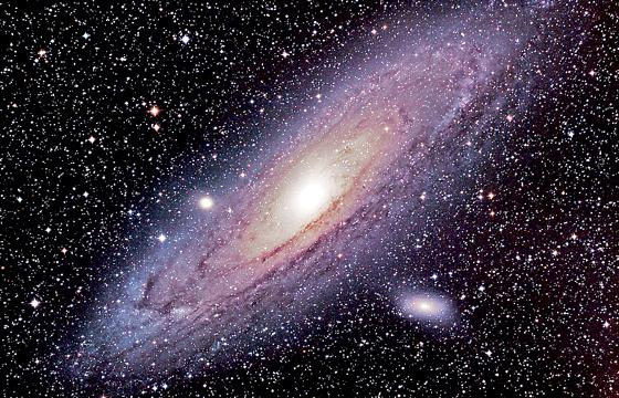 Einmal den Andromeda-Nebel sehen: Ein Kurs zeigt den Weg zum Beobachterglück.	Foto: Peter Stättmayer