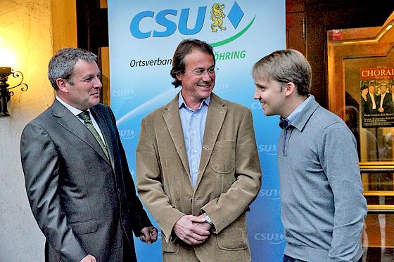MdL Ernst Weidenbusch, der stellvertretende CSU-Ortsvorsitzende von Unterföhring Erik El-Asaad und MdL Tobias Thalhammer. (v. li.)	Foto: VA