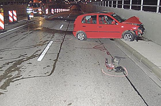 Aufgrund von Alkoholkonsum und überhöhter Geschwindigkeit kam es zu diesem Unfall.  Foto: Polizei