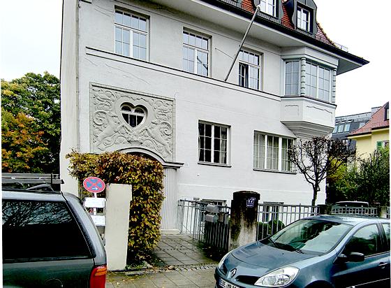 Haus und Studentenwohnheim des Corps Bavaria an der Rauchstraße 17.	Foto: ikb