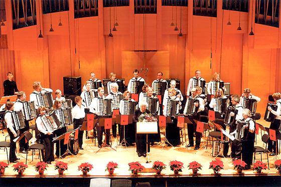 Heuer feiert der Akkordeon-Club Brückl beim Weihnachtskonzert auch 65-jähriges Jubiläum.	Foto: VA