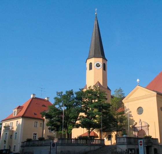 Auch in der Schwabinger Sylvesterkirche finden Rorate-Gottesdienste statt. Foto: Archiv
