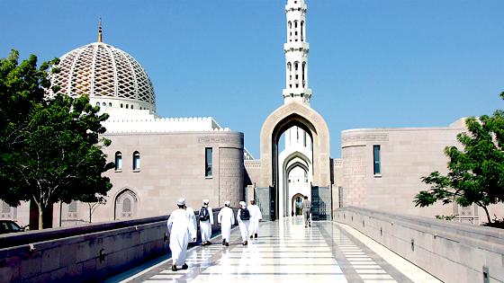 Abend über den Oman: Zwei Filme sollen dazu beitragen, Vorurteile über den Islam abzubauen. 	F. VA
