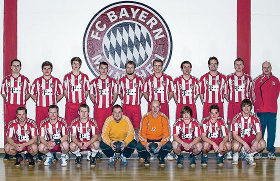Die Handball-Mannschaft des FC Bayern hat am Wochenende nach einem spannenden Spiel gegen den MTSV Schwabing knapp verloren.  Foto: VA
