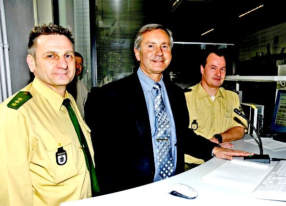 Ralf Molocher, Günter Süßbrich und Christian Breit (von links) funken jetzt digital. 	Foto: VA