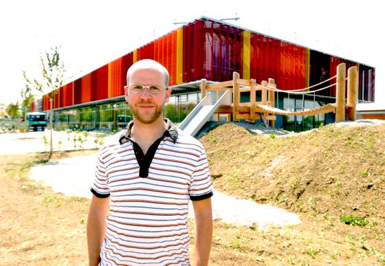 Kindertagesstättenleiter Sebastian von Voß hofft, das Konzept seiner Einrichtung auch im Falle eines Umzugs aufrecht halten zu können. 	Foto: Schunk