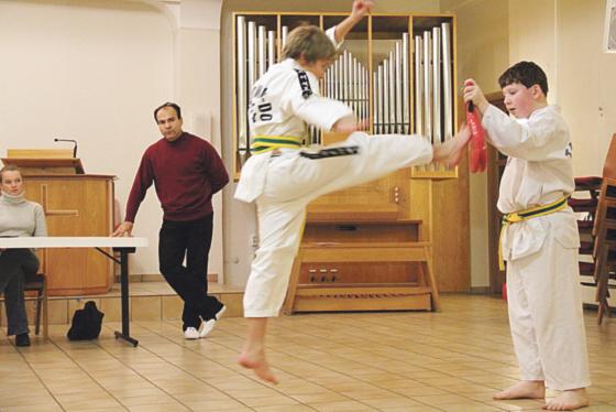 Taekwondo vermittelt den Grundschülern wichtige Werte. Anfänger können sich nun anmelden. F.: ekm