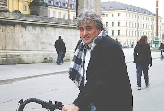 In der Altstadt müsse es neue Wege für die Radler geben, denn »so kann es nicht weitergehen«, sagt Paul Bickelbacher von den Grünen/Rosa Liste. 	Foto: scy