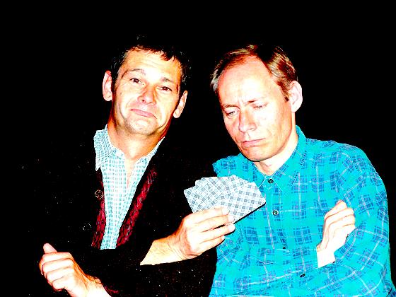 Ein vergnüglicher Kartenabend mit Brettschneider & Winkler erwartet das Drehleier-Publikum.	Foto: VA