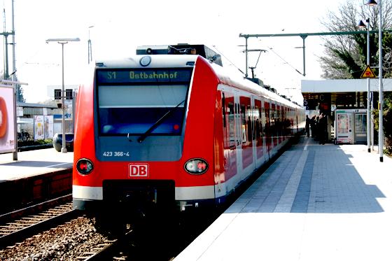 Anfang Mai will die Deutsche Bahn mit den Sanierungsarbeiten beginnen. 	Foto: Wally Schmidt