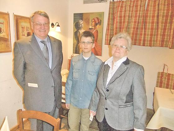 Manfred Westner, Enkelsohn Dominik und Elisabeth Westner.  Foto: Privat