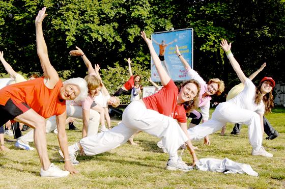  Am 1. Mai startet wieder die kostenlose Gymnastik im Park. Foto: Referat für Bildung und Sport