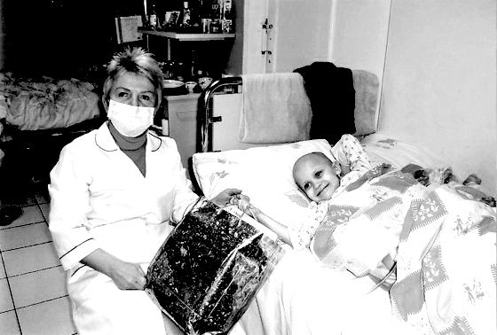 Die »Mütter gegen Atomkraft« engagieren sich in der Kinderkrebsklinik in Kiew.	Foto: VA