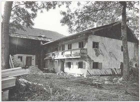 Ein Bild vom Wolfschneiderhof, bevor er Mitte der 80er-Jahre aufwendig restauriert wurde. Foto: VA