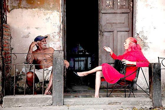 Carsten Meinel hat die Bilder seiner Ausstellung in  Kuba und in Indien fotografiert. 	Foto: VA