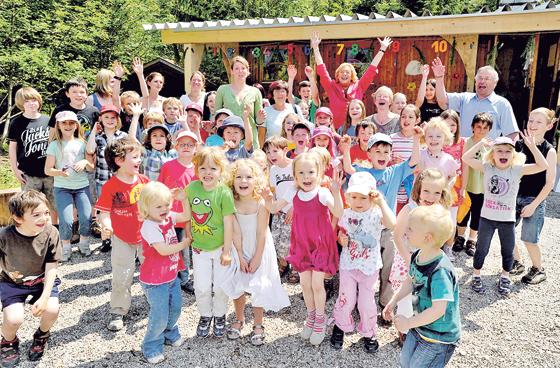 Erst kürzlich feierte der AWO-Kindergarten in Höhenkirchen-Siegertsbrunn seinen 10. Geburtstag. Im Bereich Kindergartenplätze ist die Gemeinde jetzt auch ganz amtlich sehr gut aufgestellt. 	Foto: Schunk