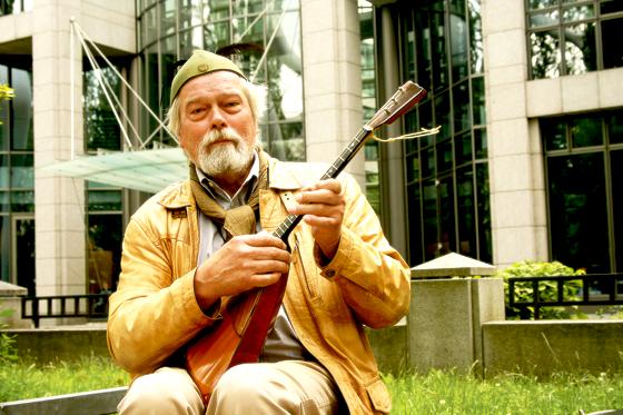 Einer der Auslöser der Schwabinger Krawalle: Vor knapp 40 Jahren wurde Wolfram Kunkel beim Musizieren in der Leopoldstraße festgenommen.	Foto: js