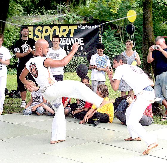Die Sportfreunde Harteck bieten einen Kurs für  Anfänger in der Kunst des Capoeira.	Foto: VA