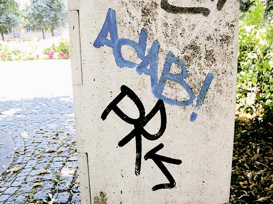 Die Schmierschriften in Haidhausen und der Isarvorstadt werden dem linksextremistischen Spektrum  zugerechnet.	Foto: Polizei