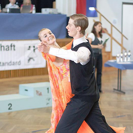 Meister der Jugend C-Klasse und Vizemeister in der B-Klasse: Michael Fleck und Karina Honner. Foto: Martin Zellner