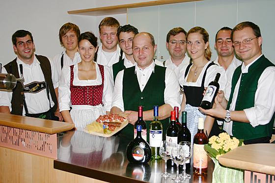 Der Burschenverein Deisenhofen lädt wieder zu  seinem traditionellen Weinfest ein. Foto: VA