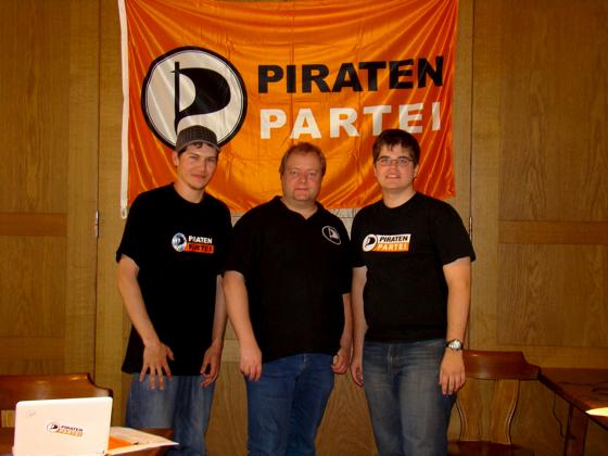 Der derzeitige Vorstand der Ebersberger Piratenpartei: Sebastian Hietl, Andreas Kriesmer und Peter Martischka (v. l.). 	Foto: Privat