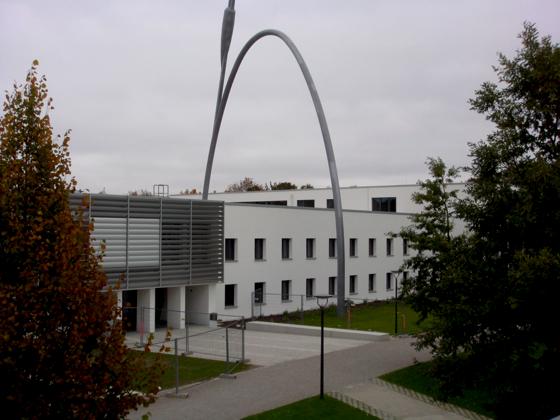 Am 24. November kann die neue Mittelschule an der Elisabeth-Kohn-Straße besichtigt werden.	Foto: Schule