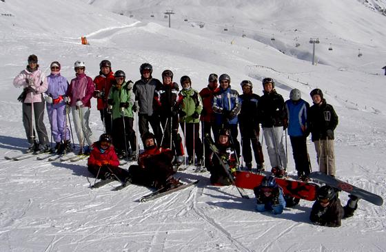 Kinder und Jugendliche machen beim TSV erste Ski-Erfahrungen.	Foto: Verein