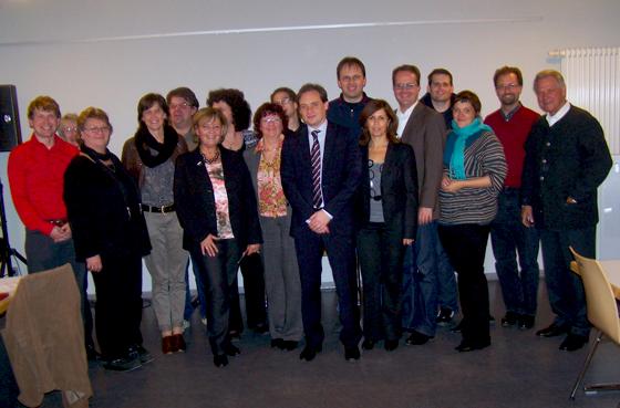 Ingo Mittermaier (Mitte) mit den neu gewählten  Vorstandsmitgliedern.	Foto: Privat
