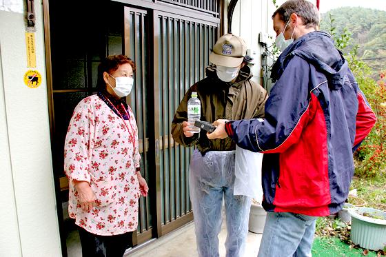 In Fukushima überzeugten sich Antje Wagner und Markus Büchler von den  Grünen persönlich vom Ernst der Lage.	Foto: Privat